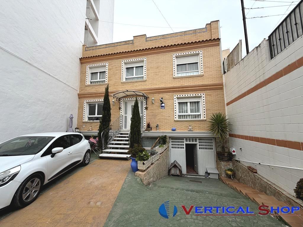 For sale of house in Villena