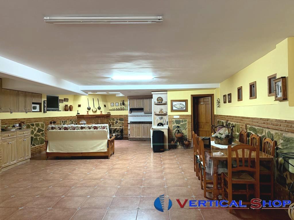 For sale of house in Villena