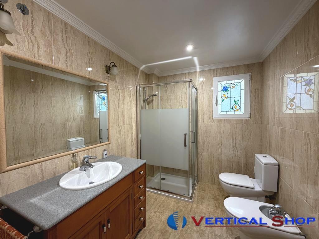 For sale of house in Villena