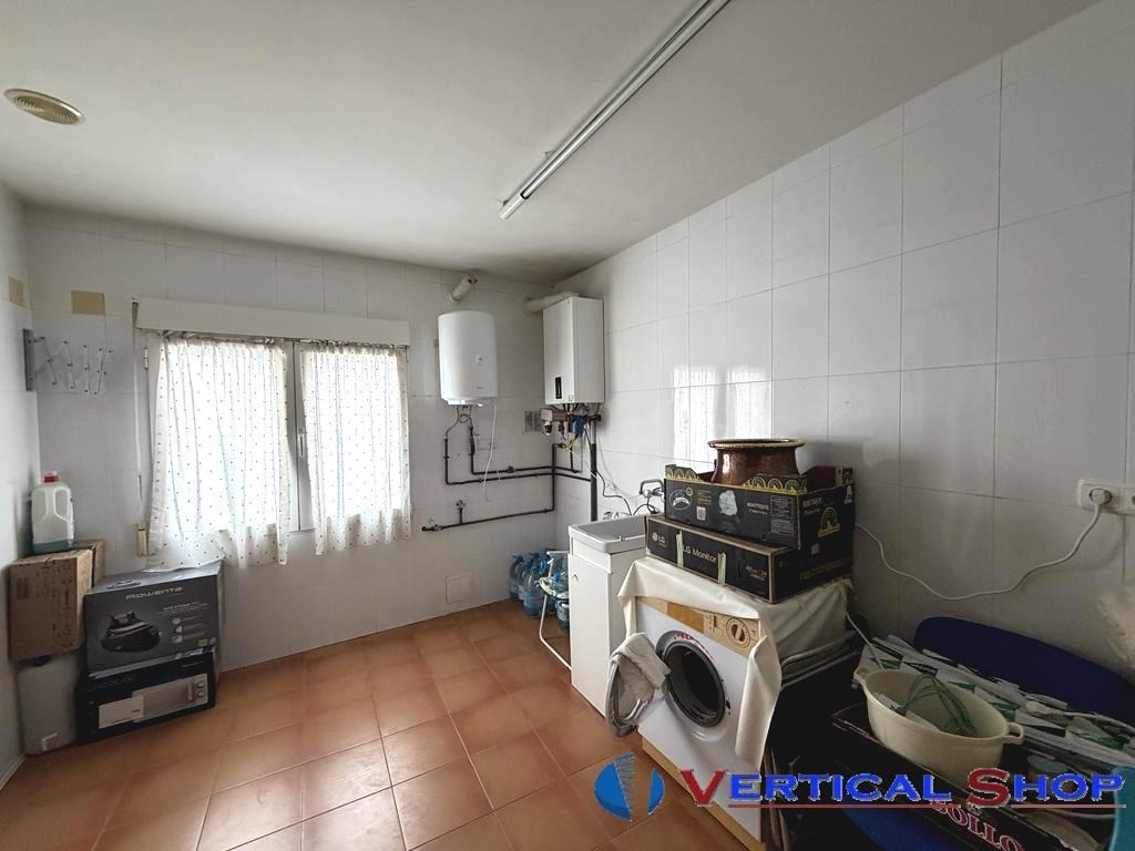 For sale of house in Villena