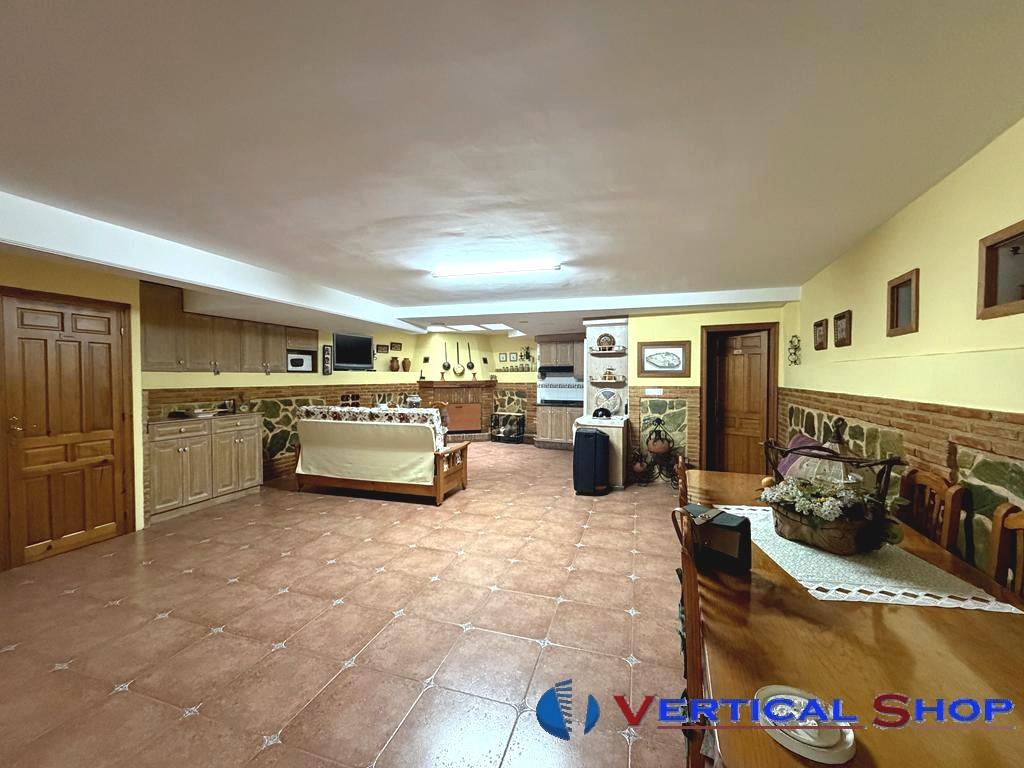 For sale of house in Villena