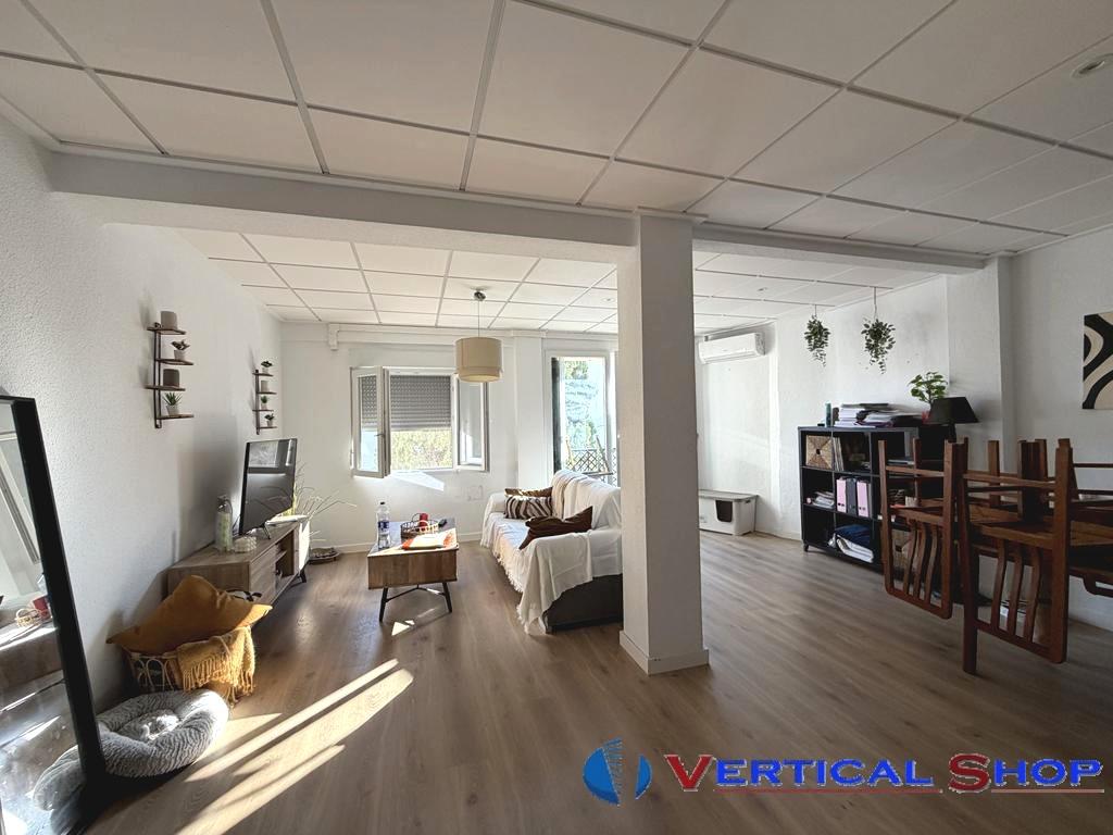 For sale of flat in Villena