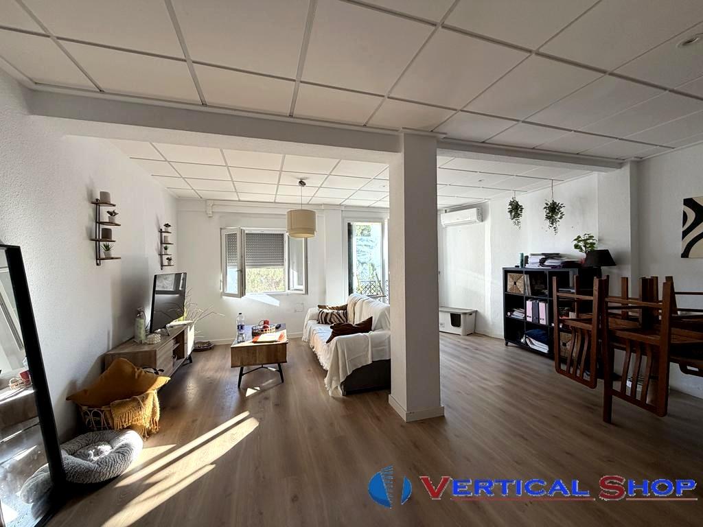 For sale of flat in Villena