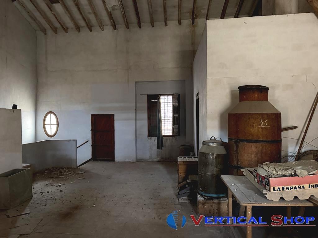 For sale of house in Caudete