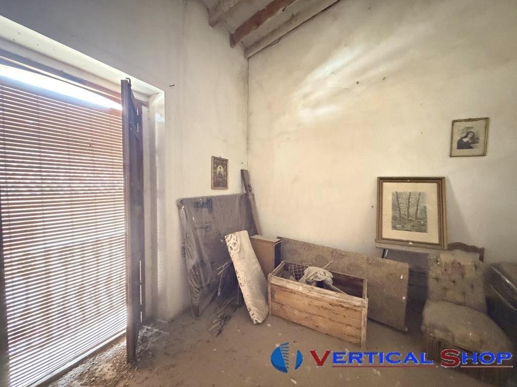 For sale of house in Caudete