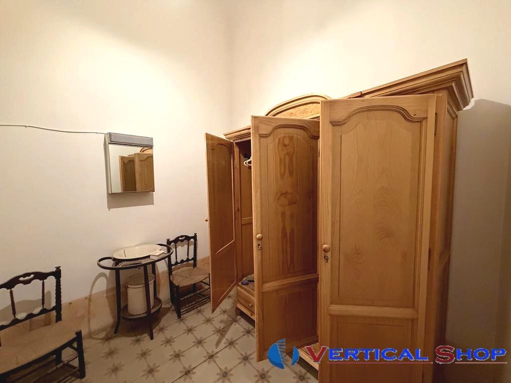 For sale of house in Caudete