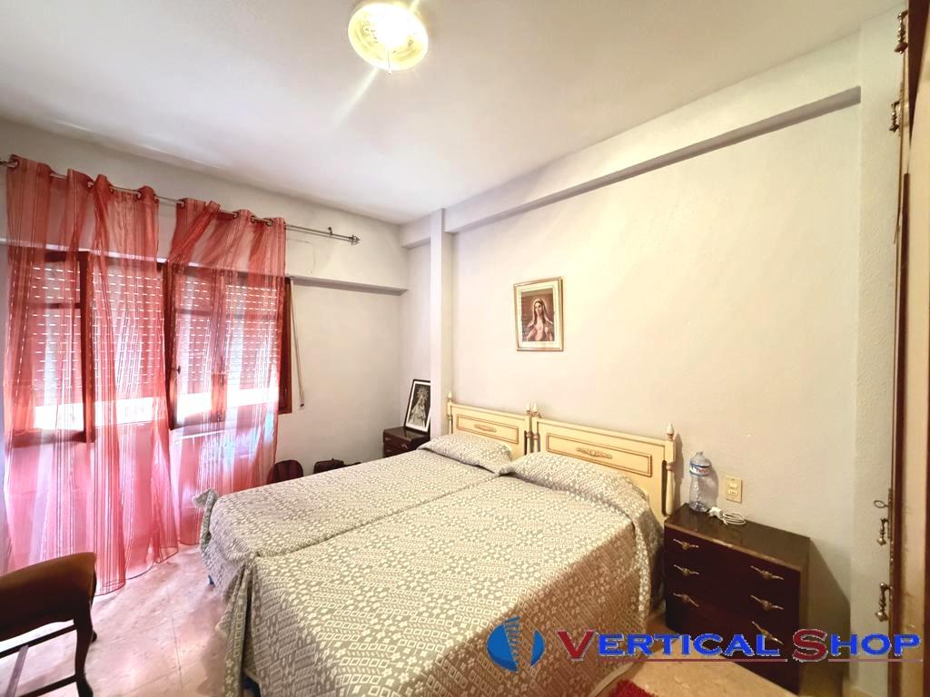 For sale of flat in Caudete