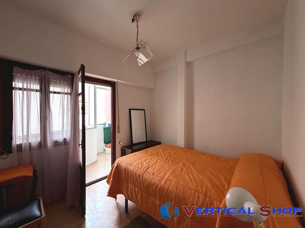 For sale of flat in Caudete