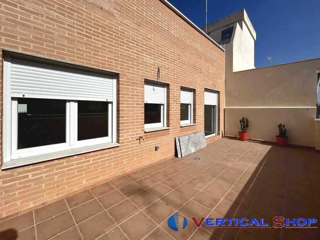 For sale of penthouse in Alicante