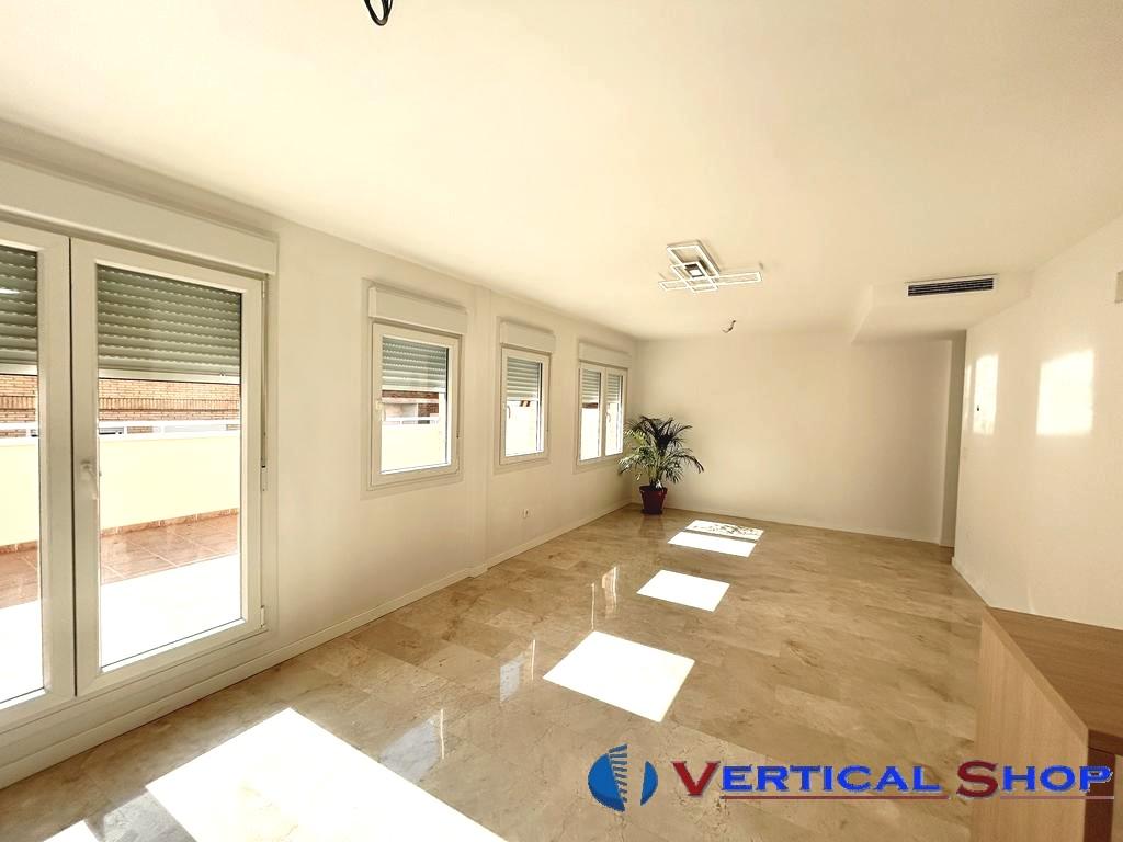 For sale of penthouse in Alicante
