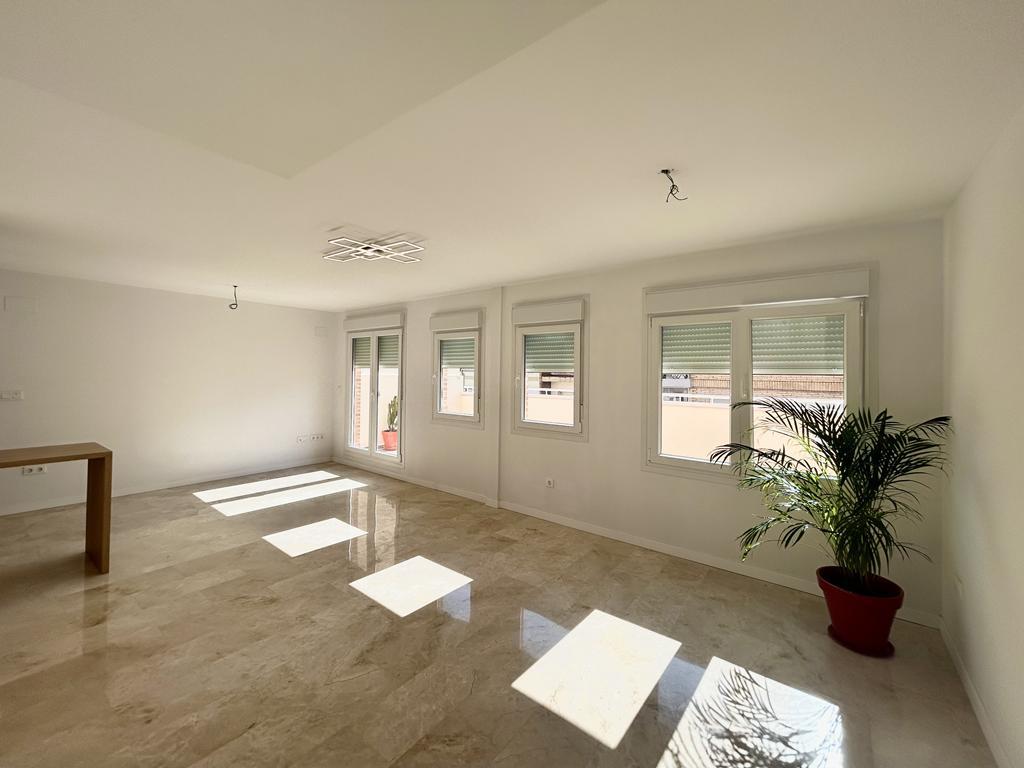 For sale of penthouse in Alicante