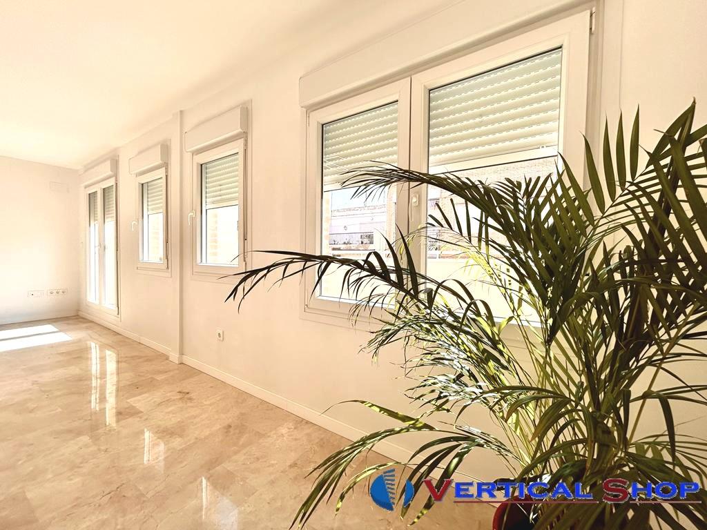 For sale of penthouse in Alicante