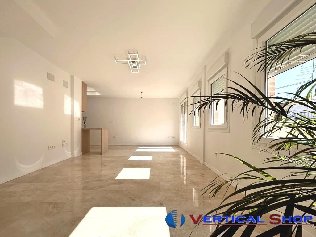 For sale of penthouse in Alicante