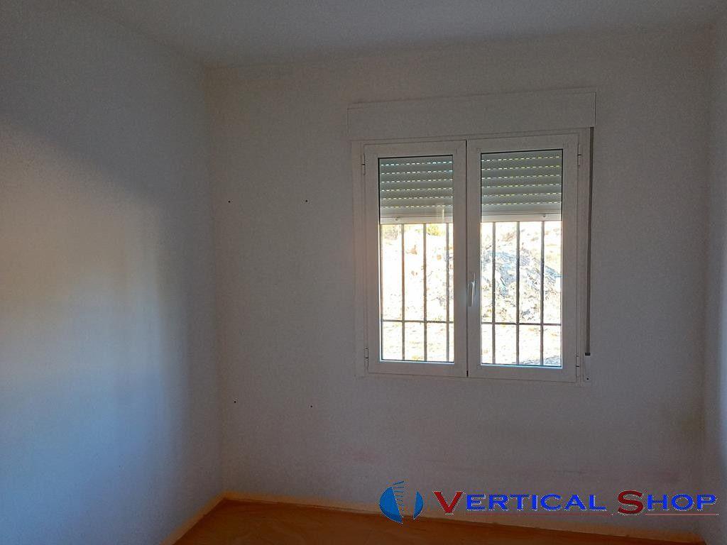 For sale of chalet in Caudete