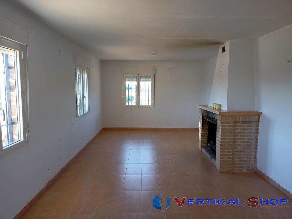 For sale of chalet in Caudete