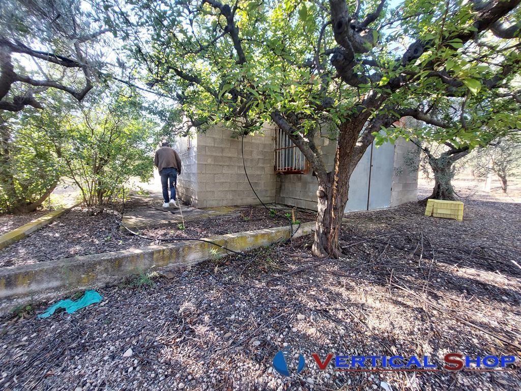 For sale of chalet in Caudete