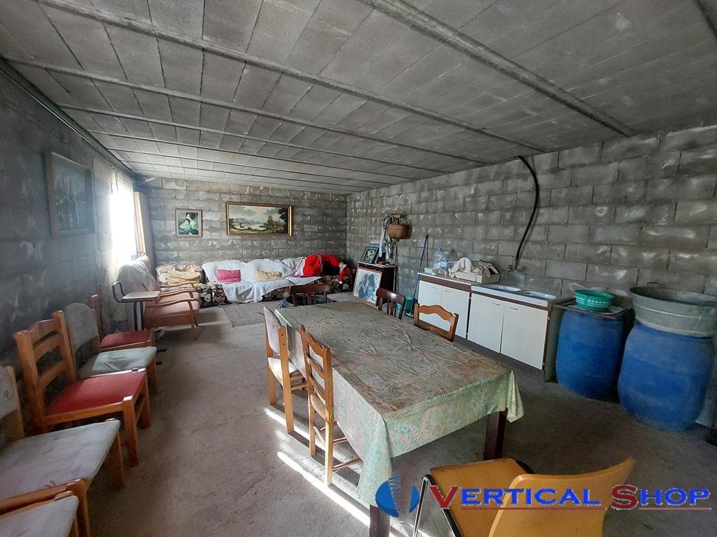 For sale of chalet in Caudete