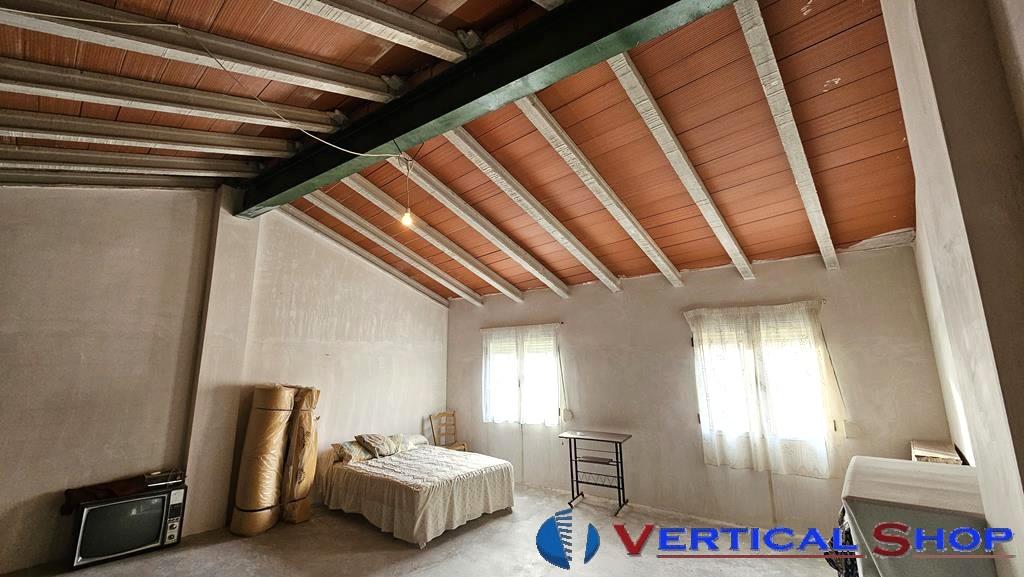 For sale of house in Caudete