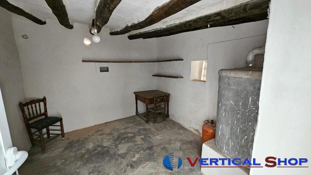 For sale of house in Caudete