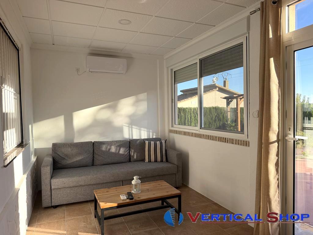 For sale of chalet in Caudete
