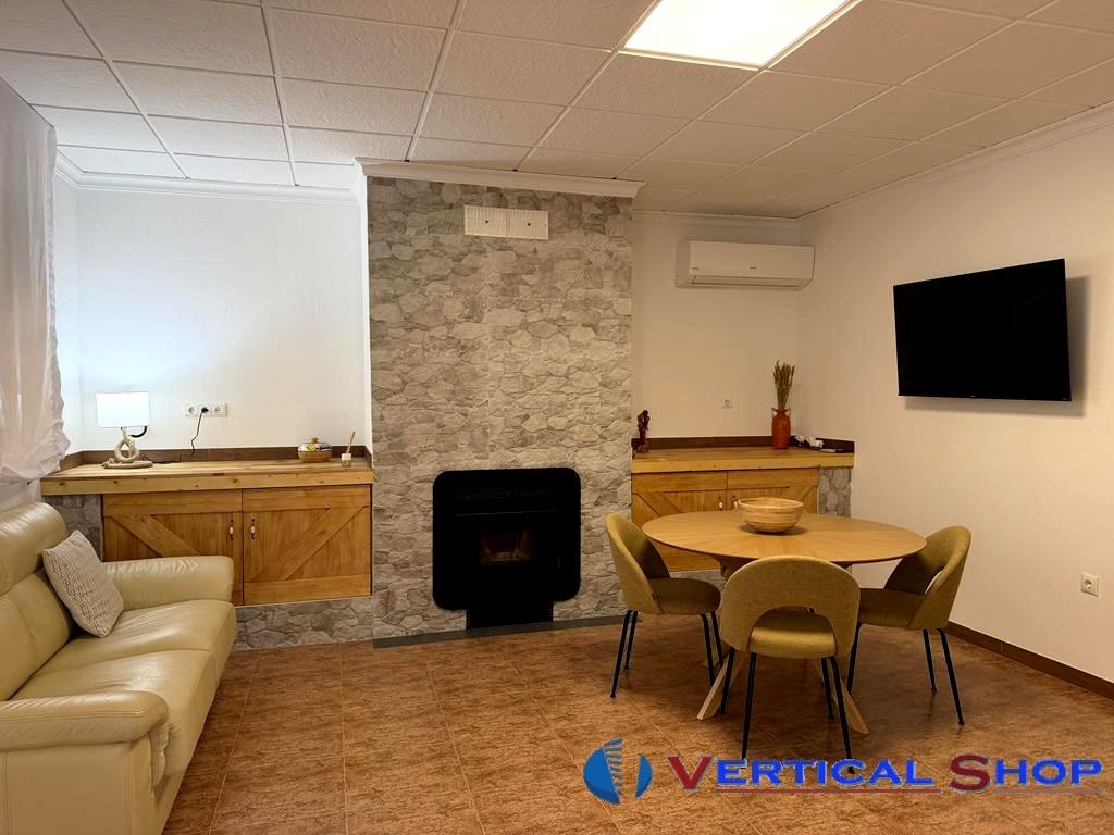 For sale of chalet in Caudete
