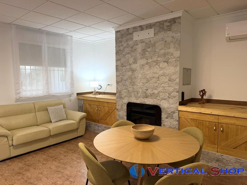 For sale of chalet in Caudete