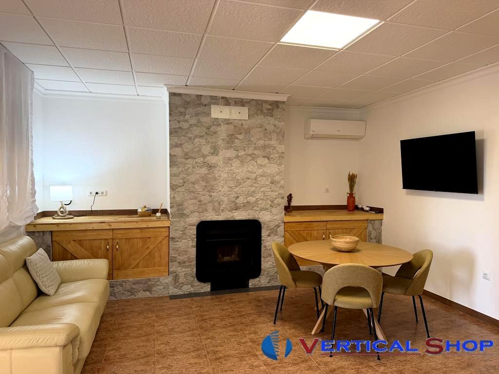 For sale of chalet in Caudete
