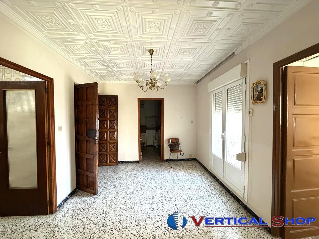 For sale of house in Caudete