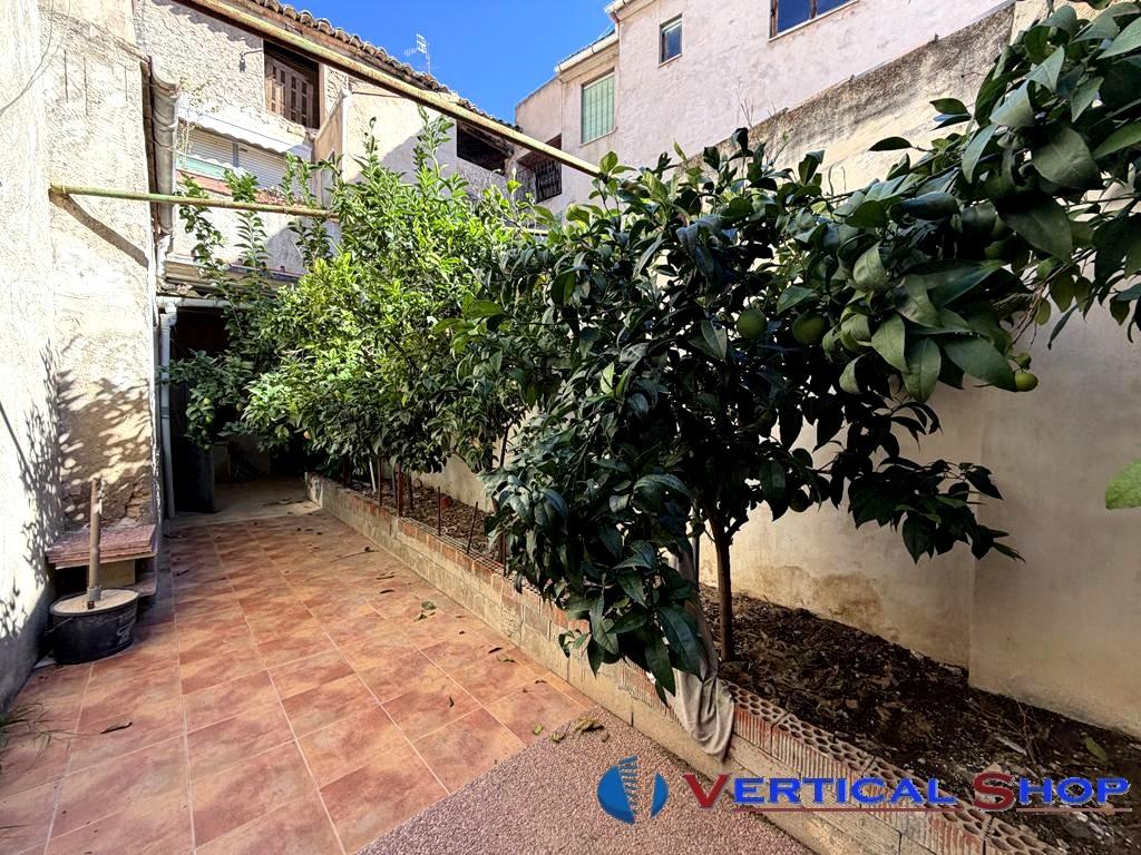 For sale of house in Caudete