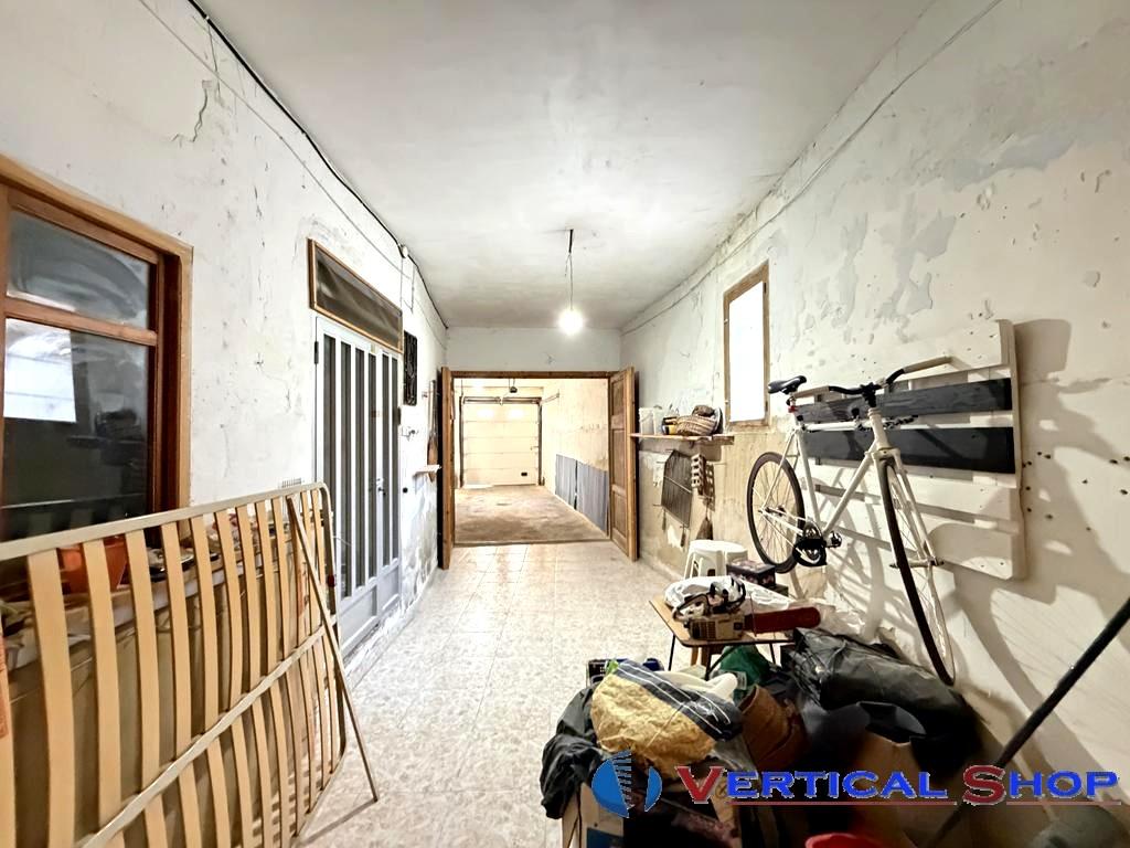 For sale of house in Caudete