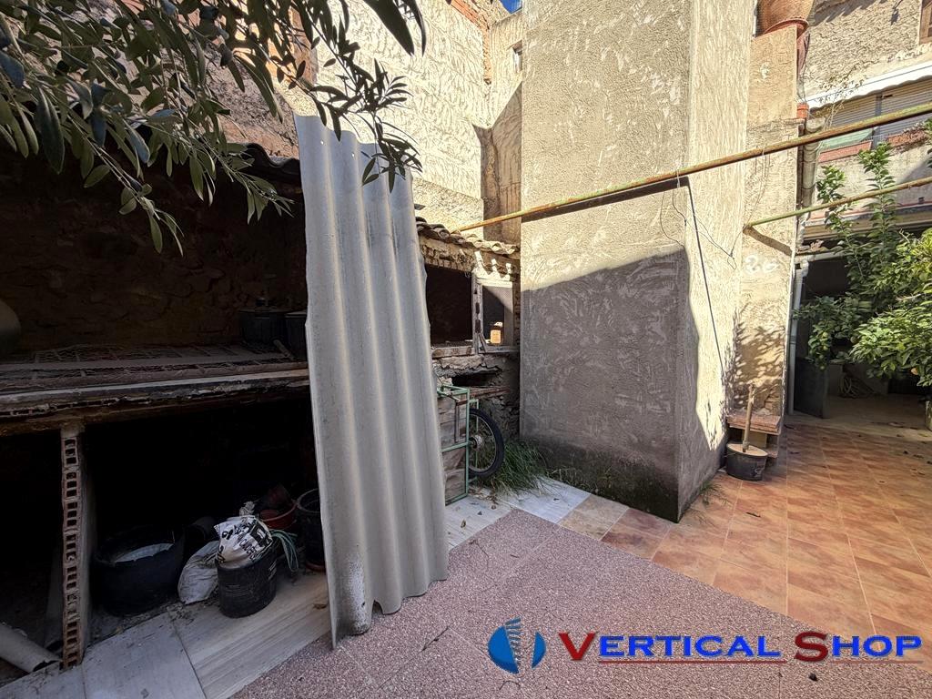 For sale of house in Caudete