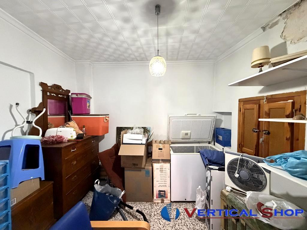 For sale of house in Caudete