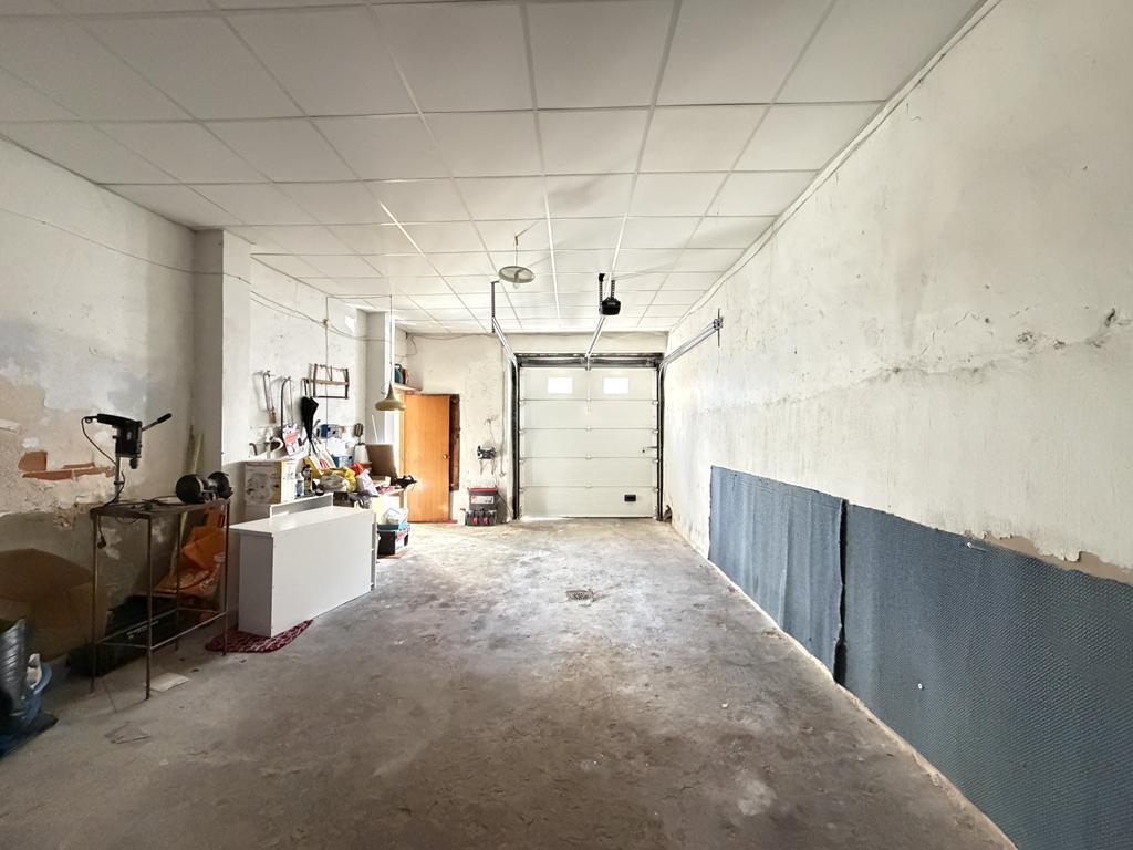 For sale of house in Caudete
