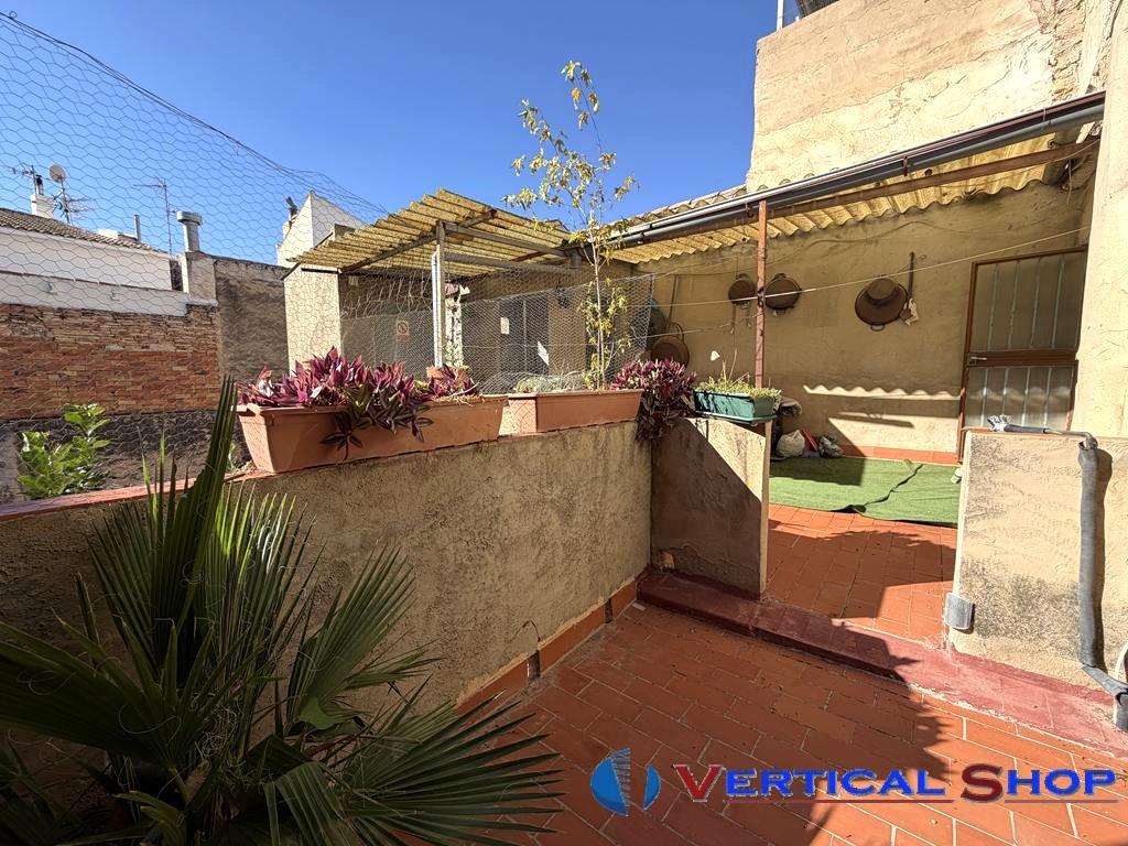 For sale of house in Caudete