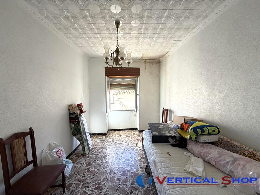 For sale of house in Caudete