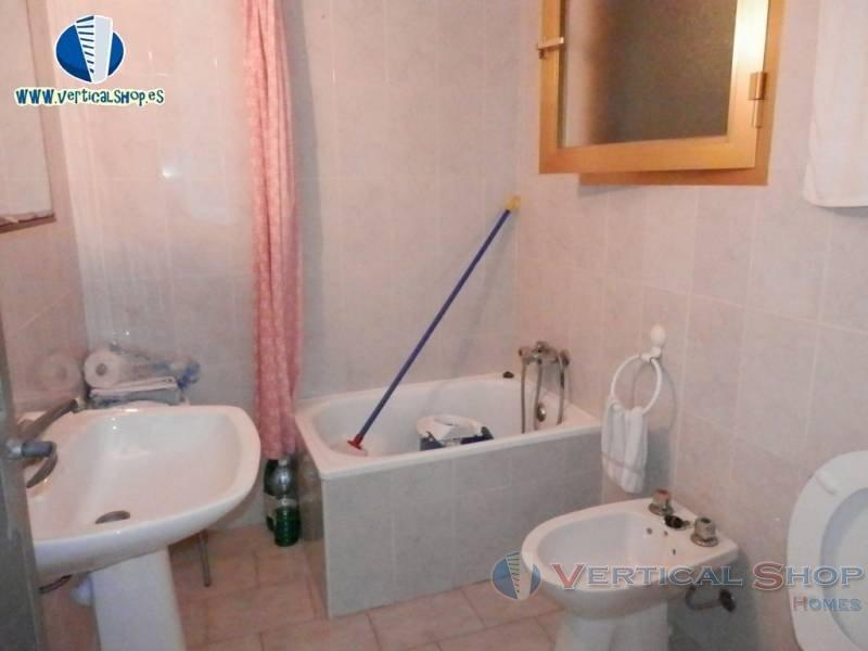 For sale of house in Caudete
