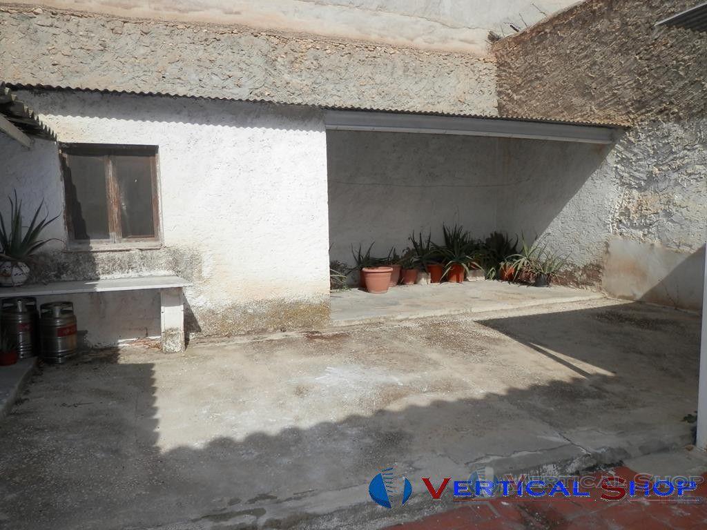 For sale of house in Caudete