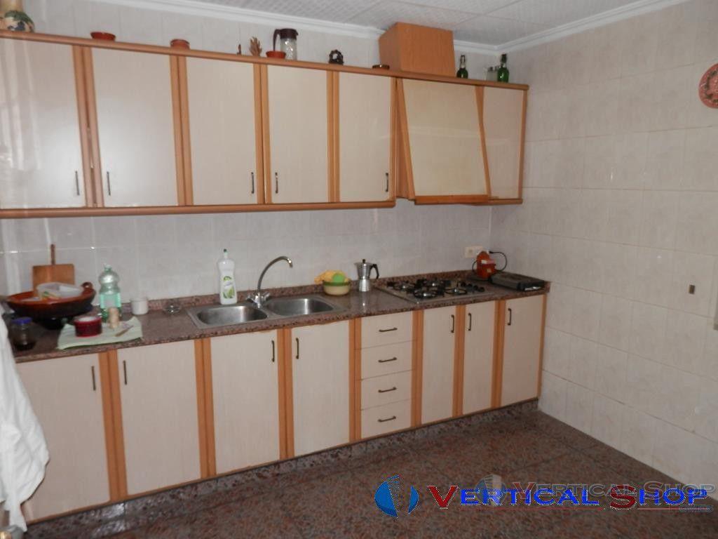 For sale of house in Caudete