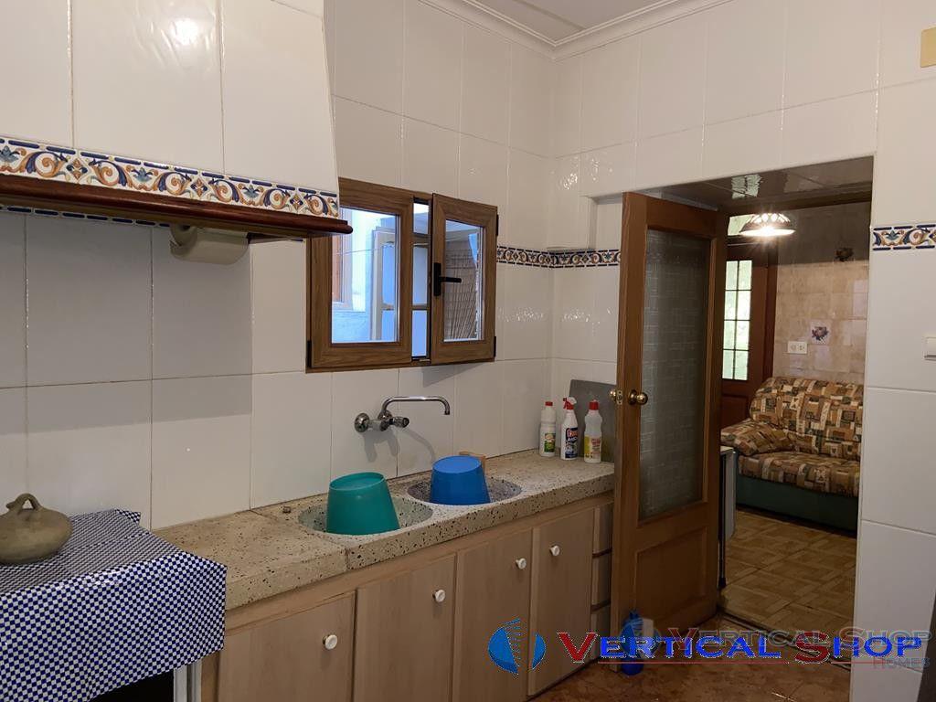 For sale of house in Caudete