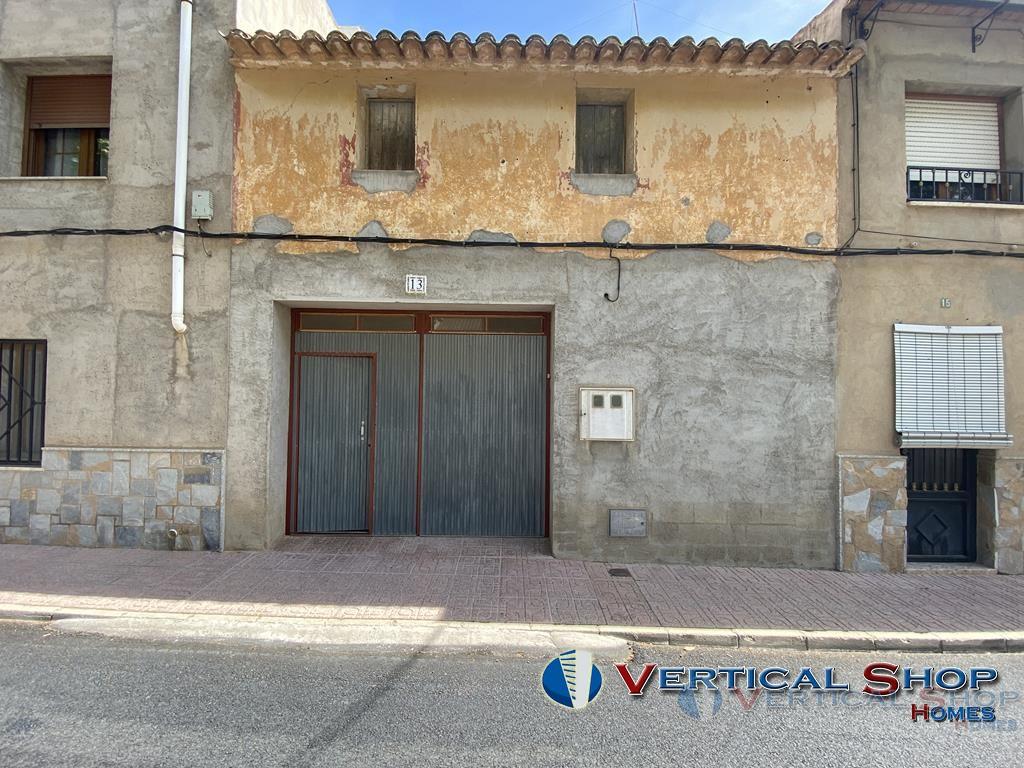 Venta de casa en Caudete