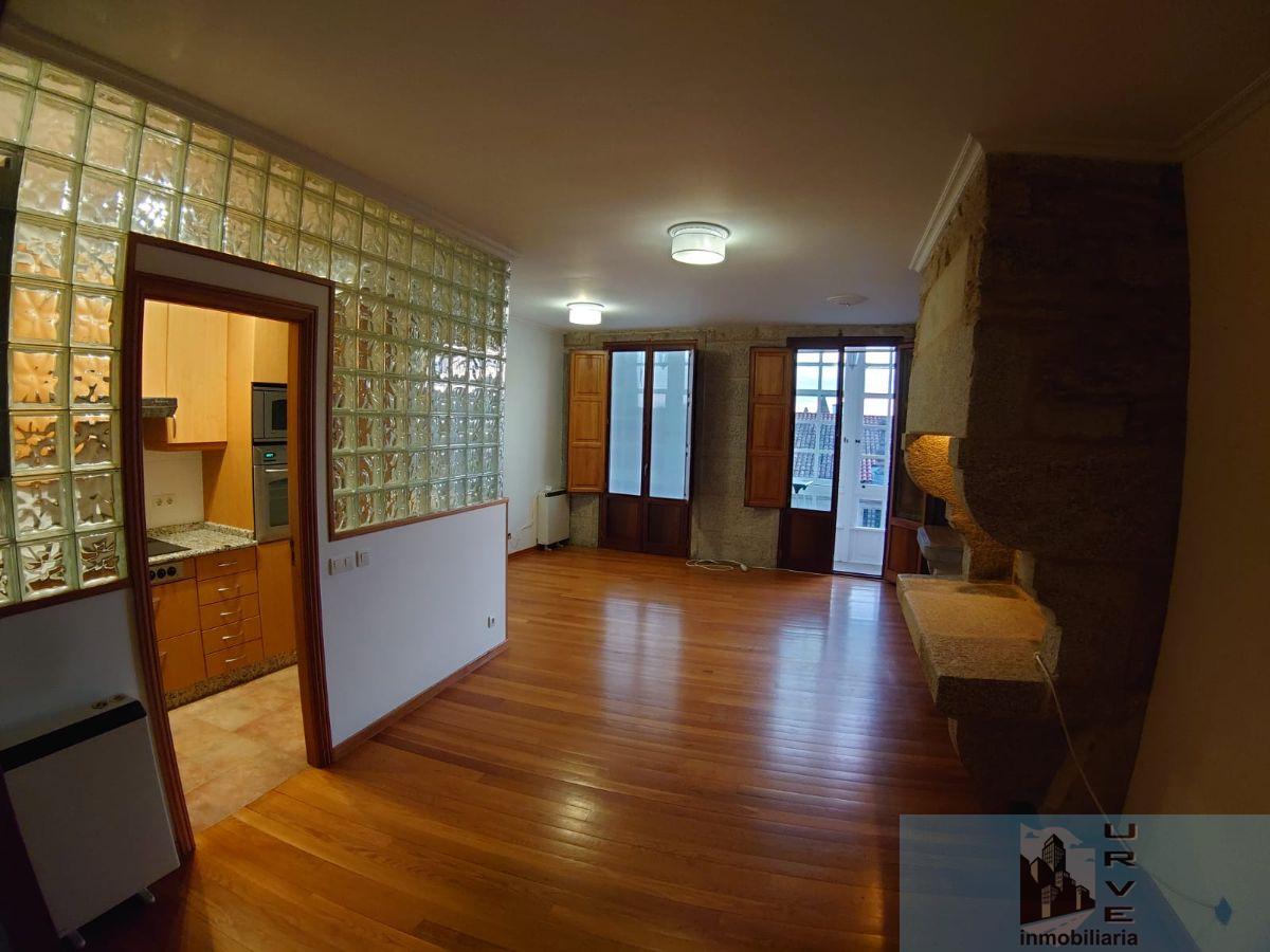 For sale of flat in Santiago de Compostela