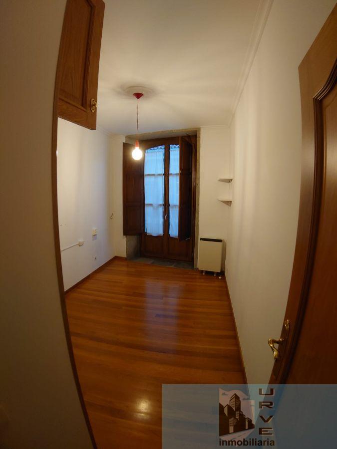 For sale of flat in Santiago de Compostela