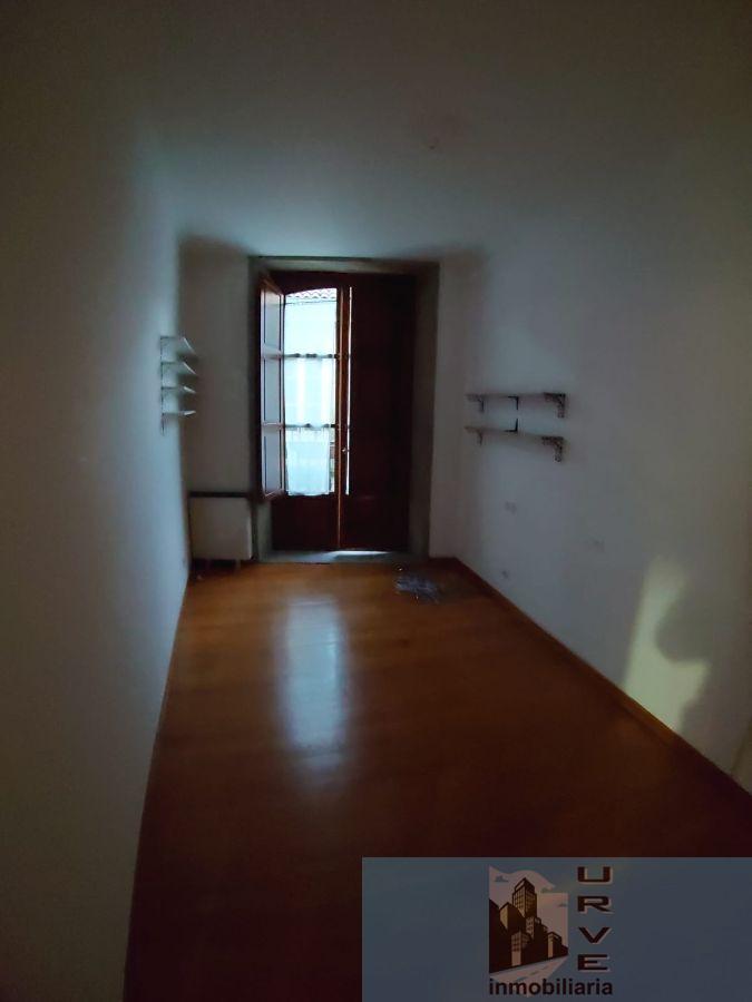 For sale of flat in Santiago de Compostela