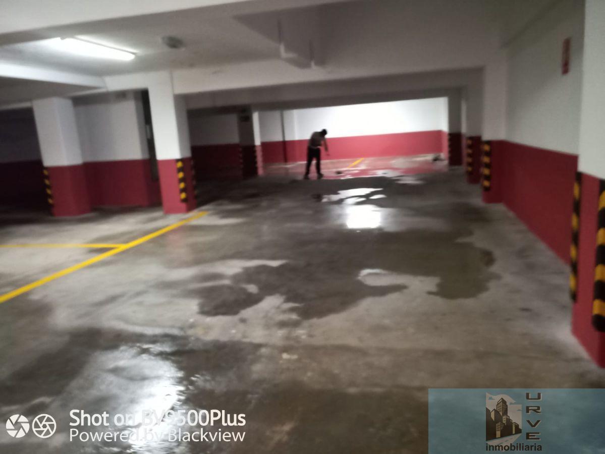 For sale of garage in Santiago de Compostela