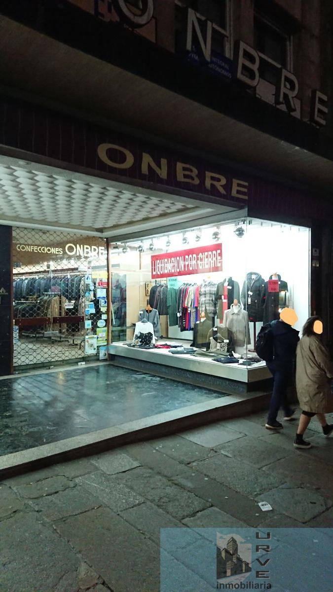 Venta de local comercial en Santiago de Compostela