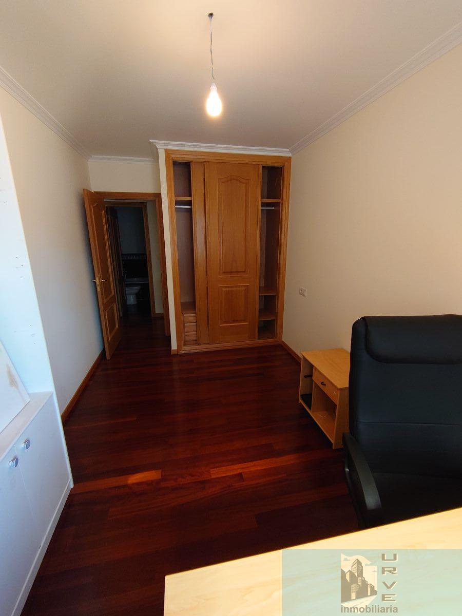 For sale of flat in Santiago de Compostela