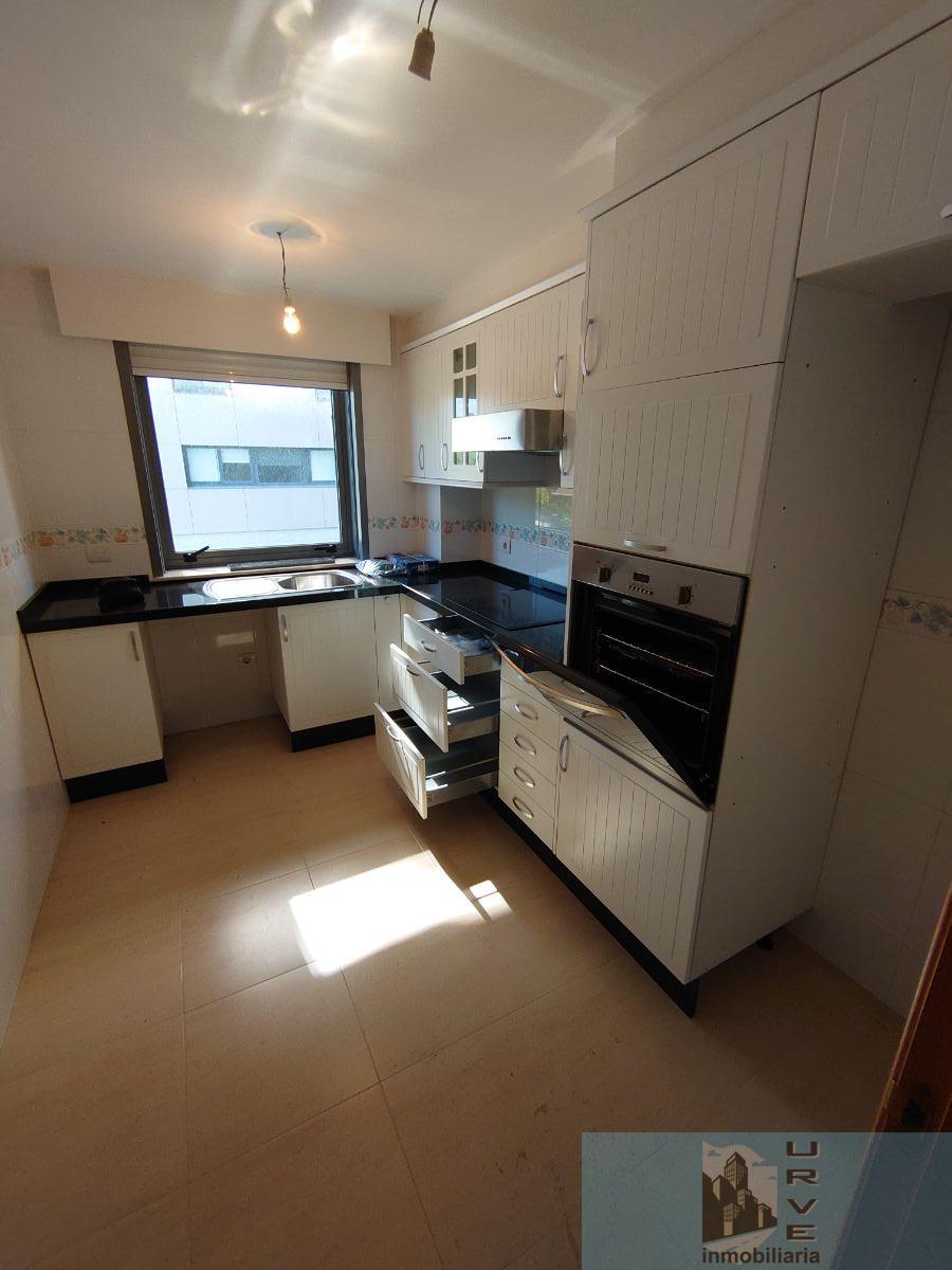 For sale of flat in Santiago de Compostela