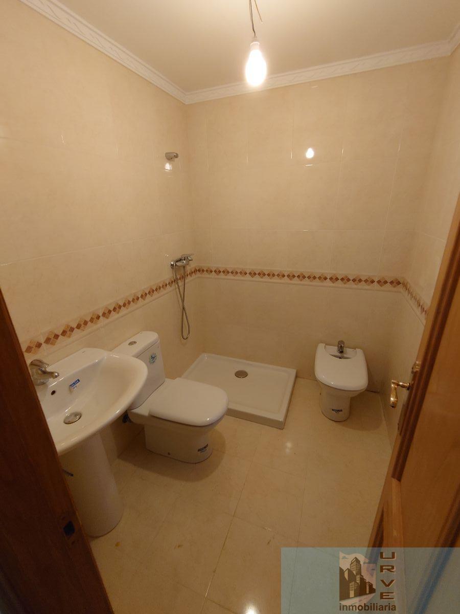 For sale of flat in Santiago de Compostela