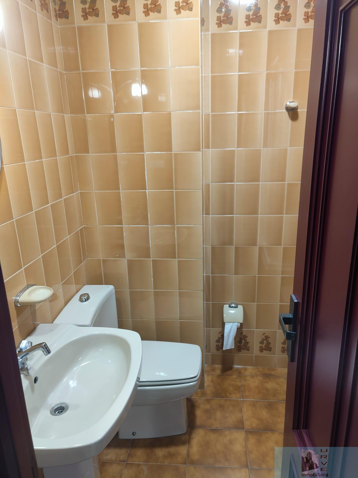 For rent of flat in Santiago de Compostela