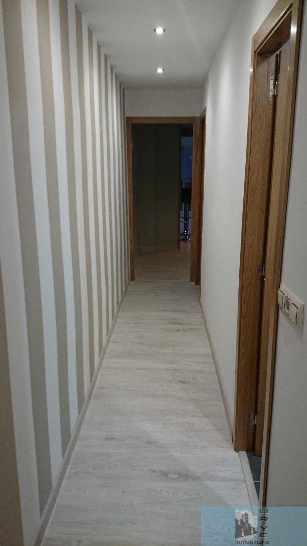 For sale of flat in Santiago de Compostela